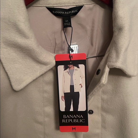 Banana Republic Cream Shacket - Picture 2 of 5
